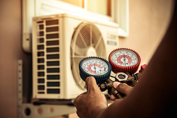 Professional Hvac technician working in Charleston, IL